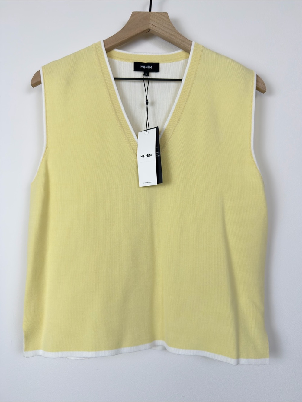 NWT ME+EM Cotton V-Neck Knit Vest Soft Lemon Cream Size M